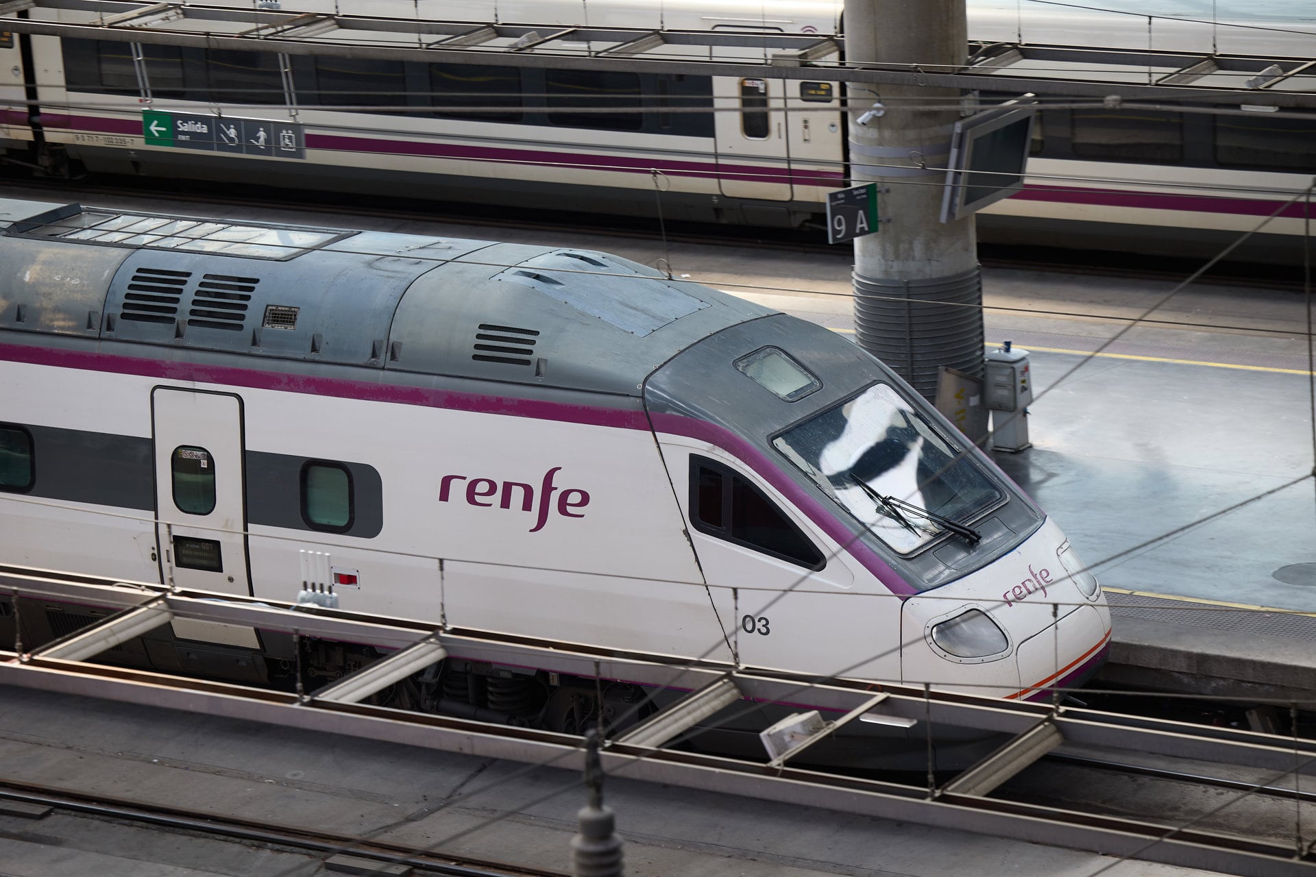 La Justicia le da la razón a Renfe: no tendrá que indemnizar a dos viajeras que perdieron un vuelo de Madrid a Bruselas por una avería de un tren