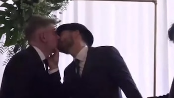 El beso entre Luis Novaresio