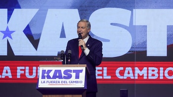 Kast gana la segunda vuelta