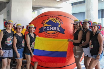 Integrantes del equipo Fusión, representantes