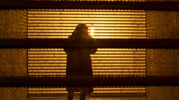 "A 8’ 18’’ del sol",