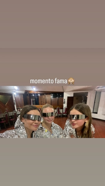 Sofía y Azul, hijas de