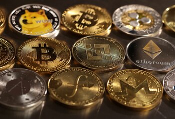 Representaciones de diversas criptomonedas. (REUTERS/Dado
