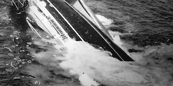 La tragedia del Andrea Doria, que costó la vida a 51 personas, aceleró la transición del transporte marítimo al aéreo para viajes intercontinentales (Wikipedia)