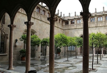 El Patio de los Naranjos