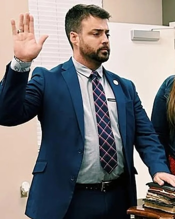 La familia Yarbrough, incluidos padres y hermanos, se encontraba en la vivienda cuando ocurrió el disparo accidental con arma de fuego (Ernie Yarbrough/Instagram)