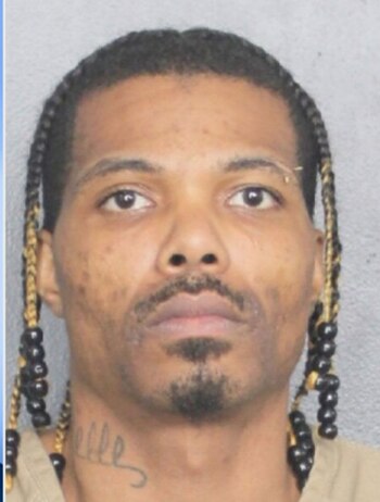 White fue arrestado en Florida