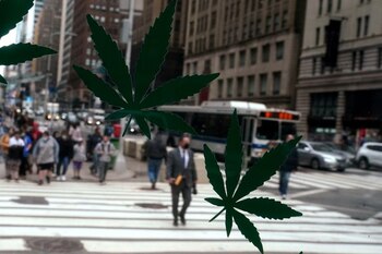 FOTO DE ARCHIVO: Pegatinas de