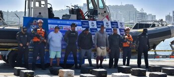 La Armada Nacional decomisó más de 5.400 kilogramos de cocaína en dos acciones recientes, afectando las rutas marítimas hacia Centroamérica y Norteamérica. - crédito Armada Nacional