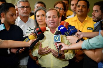 La CIDH otorgó medidas cautelares al opositor venezolano Juan Pablo Guanipa ante la persecución del régimen chavista (REUTERS/Gaby Oraa)