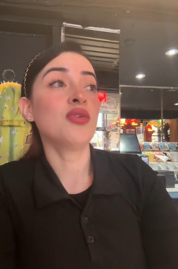 Los relatos de una camarera colombiana abren debate sobre estigmas en el extranjero - crédito @lorecelis_/tiktok