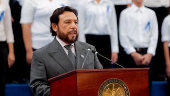 Félix Ulloa en la inauguración del Mes Cívico en el Palacio Nacional (Foto cortesía Gobierno de El Salvador)