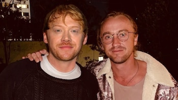 Tom Felton sobre la vuelta de Rupert Grint a Broadway para reinterpretar a Ron Weasley: “Somos malos hablando por teléfono, pero cuando me enteré, lo llamé inmediatamente”