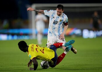 Lionel Messi volverá a enfrentar a Colombia después de tres años, siendo la última vez en 2021 con dos partidos por eliminatorias y Copa América - crédito Luisa González/REUTERS