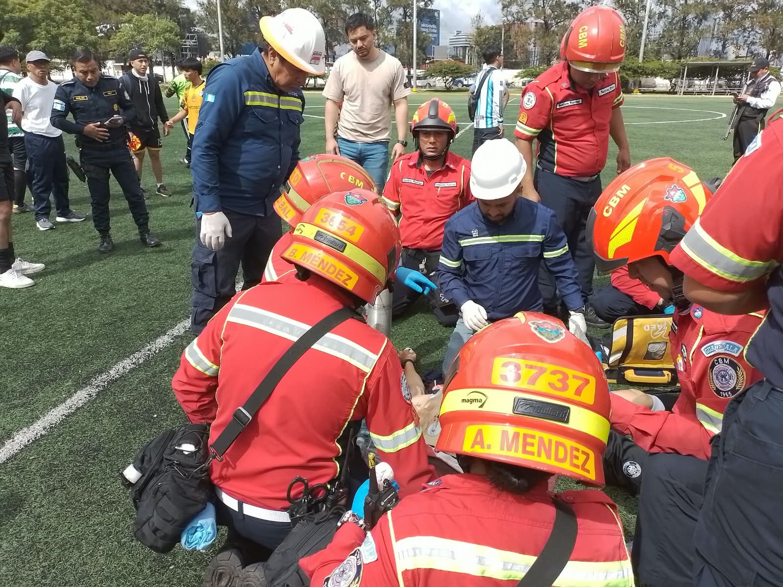 Juan Francisco Solórzano Foppa murió tras un ataque armado en las canchas de Campo Marte en la zona 5 de la Ciudad de Guatemala. (Redes Sociales)