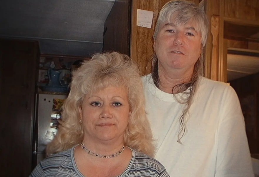 Frances fue la quinta esposa de Thomas. La operaron del corazón, la cirugía fue un éxito y murió horas después sin que nadie pudiera explicar por qué. Su esposo disputo la cremación inmediata. Foto: Netflix