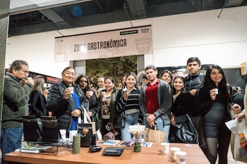El Salvador promovió sus variedades de café ante más de 20 mil visitantes en la feria de café de Bolivia. (Cortesía: Ministerio de Relaciones Exteriores)