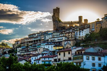 Frías, en Burgos (Adobe Stock).