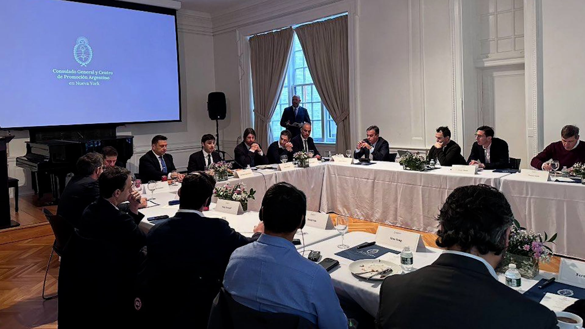 El gobernador de Chubut, Ignacio “Nacho” Torres, encabezó en la ciudad de Nueva York