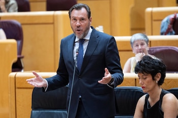 08/09/2026 El ministro de Transportes y Movilidad Sostenible, Óscar Puente, interviene durante una sesión plenaria en el Senado, a 8 de septiembre de 2026, en Madrid (España). Este es el primer pleno que se celebra en la Cámara Alta tras el período estival. Durante el mismo, el PP ha planteado un conflicto de atribuciones por las ausencias del Gobierno en el Senado para explicar la crisis migratoria de Ceuta.
POLITICA
Jesús Hellín - Europa Press