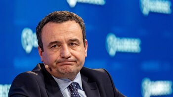 La población serbia baja en