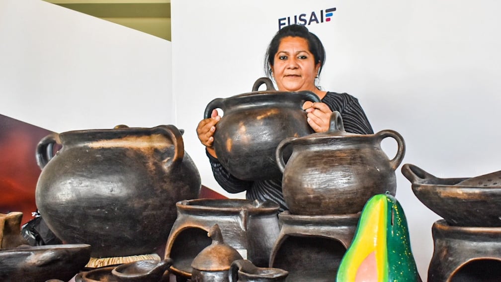 Un modelo legal moderno permite crear negocios con un proceso completamente en línea y requisitos mínimos, brindando reconocimiento inmediato de parte de las instituciones financieras y el Estado salvadoreño (Foto cortesía FUSAI)