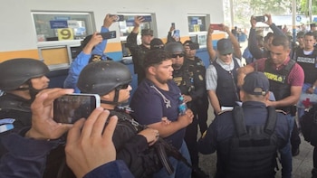 Un segundo sospechoso fue entregado por Guatemala a las autoridades hondureñas para enfrentar el proceso judicial correspondiente. (FOTO:La Tribuna)