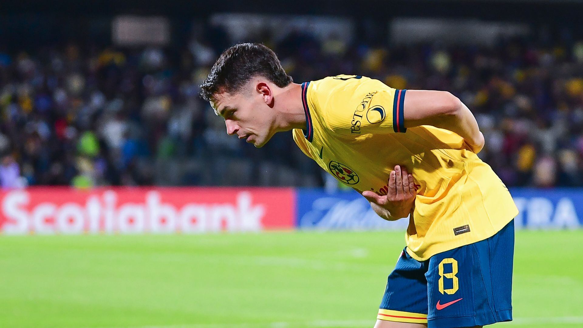 Fidalgo se encargó de poner el gol del empate para el América. (Mexsport)