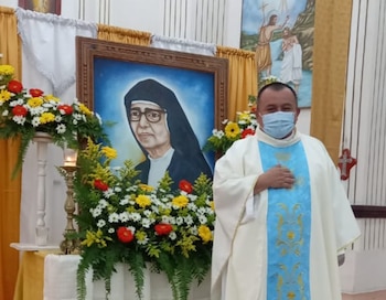 La organización afirma que un allegado falleció tras las tensiones, mientras la madre del religioso enfrenta un cuadro grave en medio de despojos y hostigamiento contra su entorno cercano. (Imagen de cortesía)