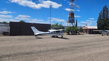 Asesinan a balazos a dos pilotos en aeropista de Chihuahua: eran originarios de Culiacán