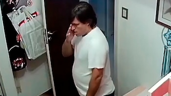 En uno de los videos