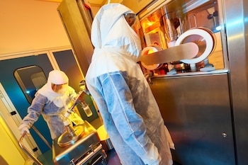 La futura incorporación del Reactor Multipropósito RA-10 permitirá incrementar la capacidad argentina de producción de radioisótopos medicinales (Foto: Shutterstock)