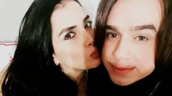 La prófuga excongresista Aida Merlano junto con el funcionario del Congreso Gil Xavier Feria Carreño, en una de las fotos que este tiene subidas a su perfil de Facebook