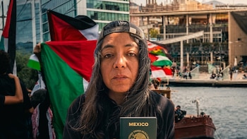Activista mexicana regresa a su país tras ser interceptada por Israel en buque con ayuda humanitaria a Gaza