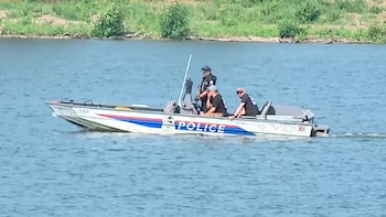 Cinco personas murieron al intentar rescatar a un nadador atrapado en un río de Ohio