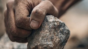 Capturan a hombre de 53 años que agredió a su pareja con una piedra en el barrio Girardot de Bucaramanga