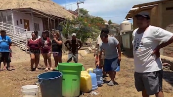 Pobladores del A.H. Primero de