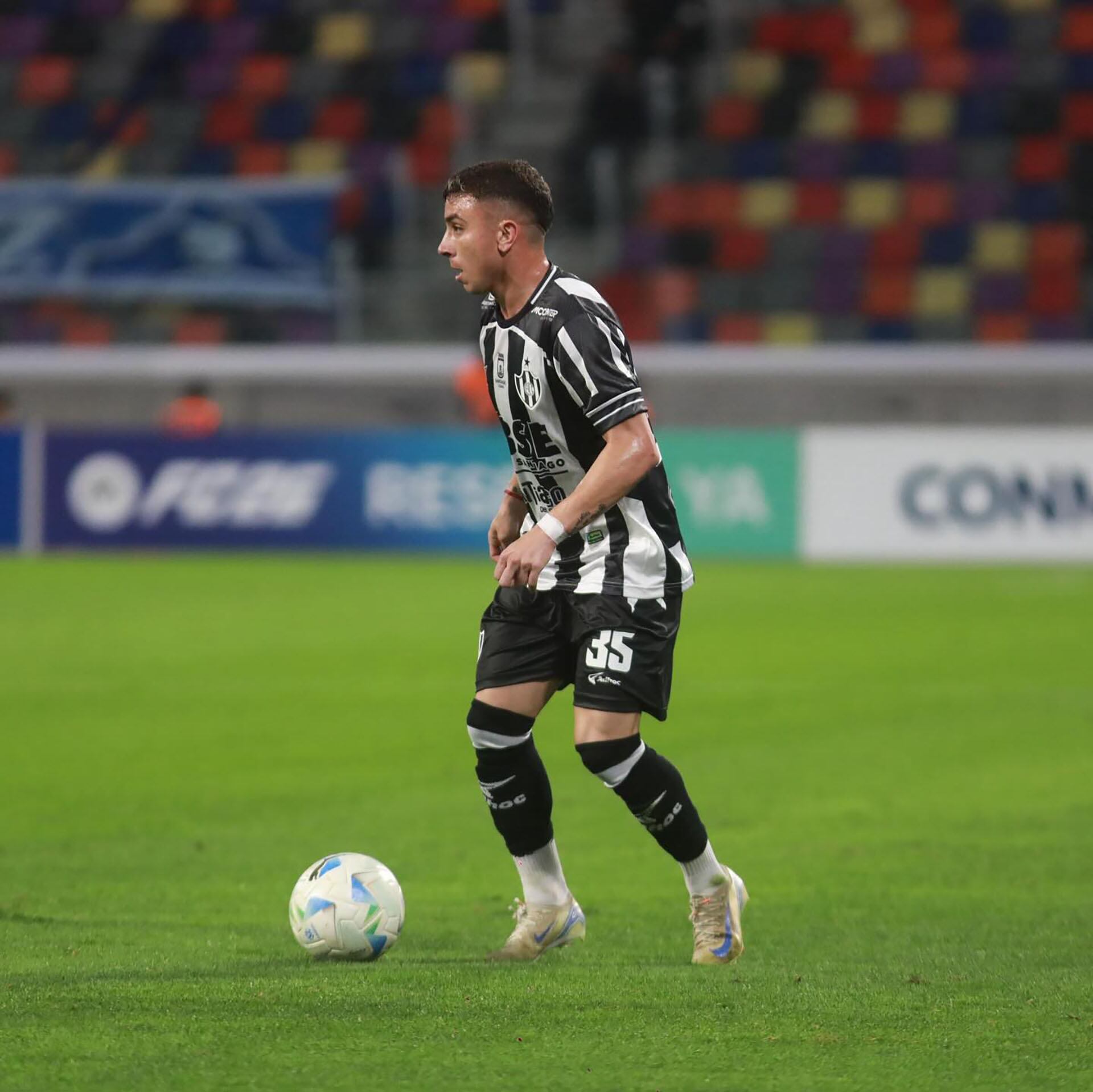 Franco Alfonso con la camiseta de Central Córdoba (@franco.alfonsoo)