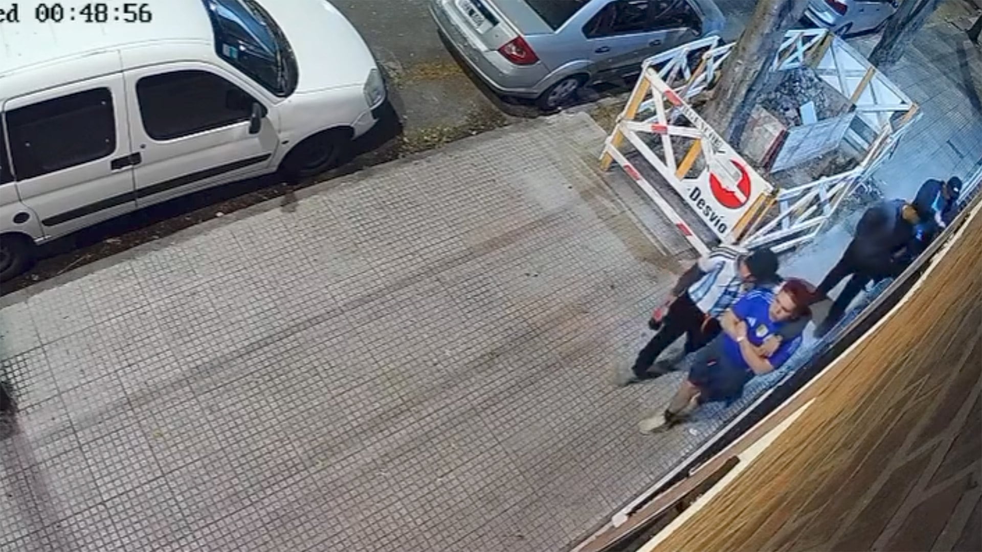 Roban y destrozan el Centro Venezolano Argentino de Villa Crespo