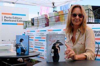 María Dueñas confiesa que este proyecto es "una aventura nueva, inesperada y muy ilusionante". (EFE/Cynthia de Benito)