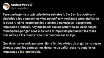 Presidente Petro solicitó denunciar a alcaldes y concejos que pongan mayor impuesto predial a campesinos pobres - crédito Gustavo Petro/X