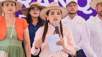Grecia Quiroz niega nexos con el crimen organizado; FGR insiste en que entregue el celular de Manzo