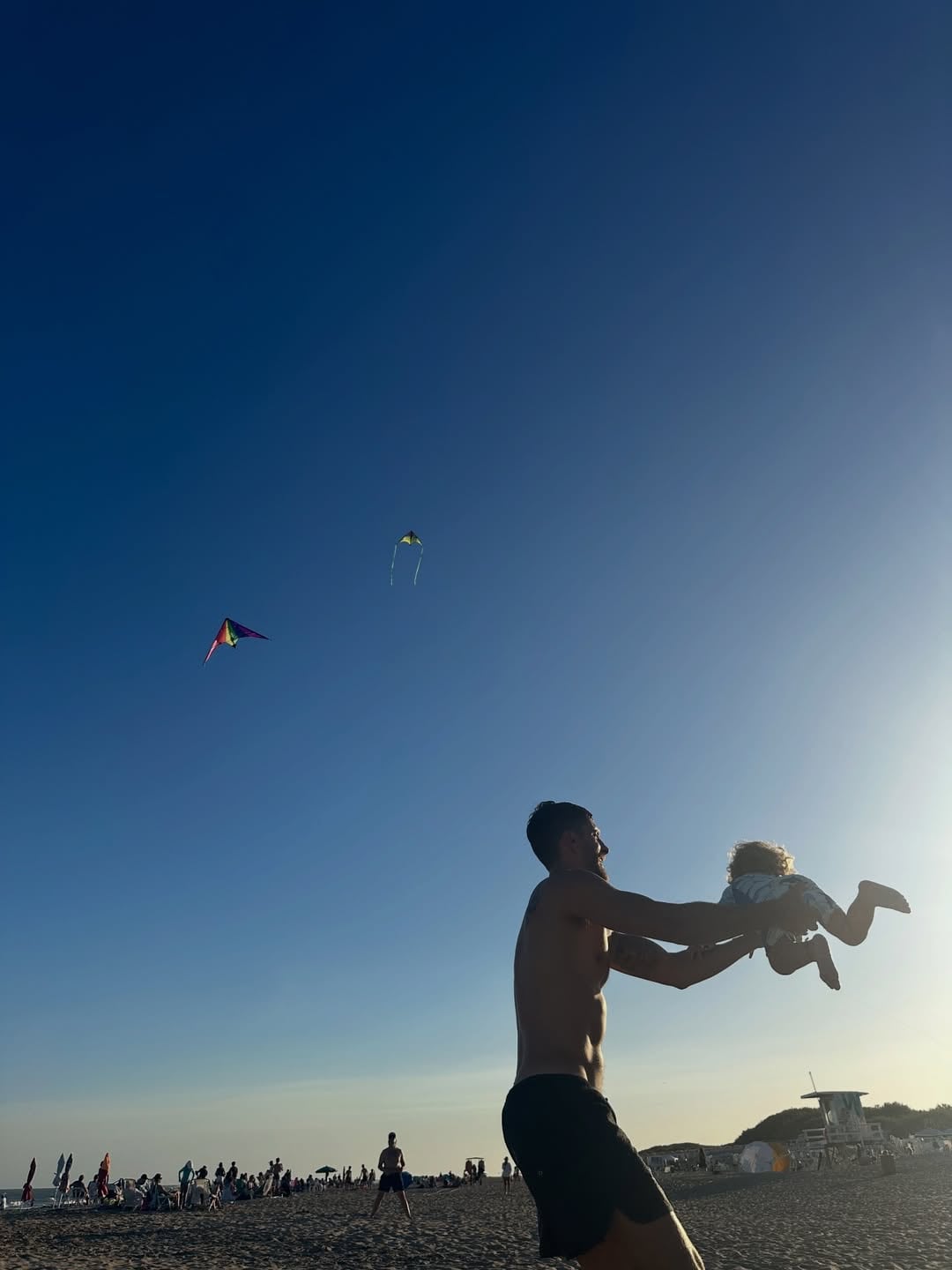 Los juegos en la playa no faltaron durante las vacaciones familiares