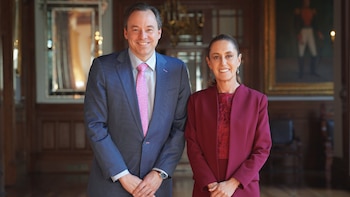 Claudia Sheinbaum recibe a directivos