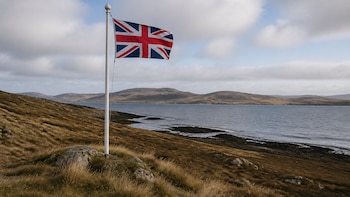 Reino Unido cuestionó el reclamo de Milei por Malvinas y aseguró que su compromiso con las islas es “absoluto e inquebrantable”
