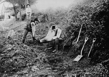 Dawson y Woodward excavaron con