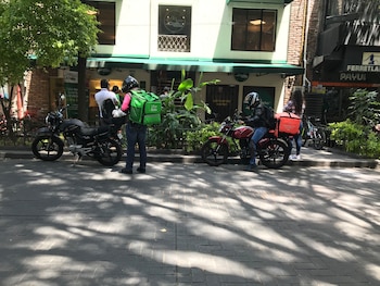 Actualmente, DiDi Food, Rappi, Sin