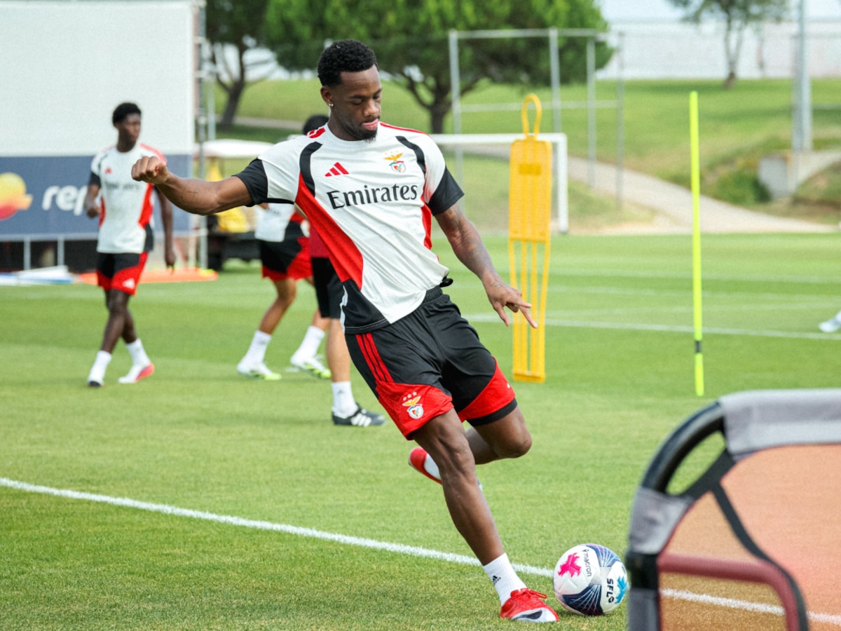 Técnico del Benfica defendió a Jhon Jáder Durán por su pasado polémico: “Si no estuviera comprometido, no habría fichado” - Infobae