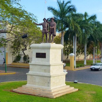 Este monumento está en Mérida.
Crédito:
Wikimedia/Николай