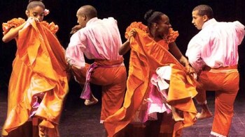 Con tambores y décimas, el